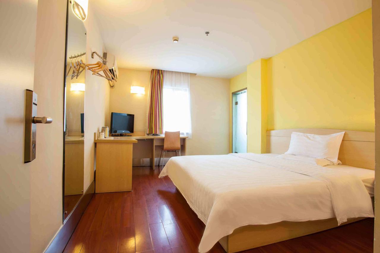 7Days Inn Deyang Wenmiao Square Esterno foto
