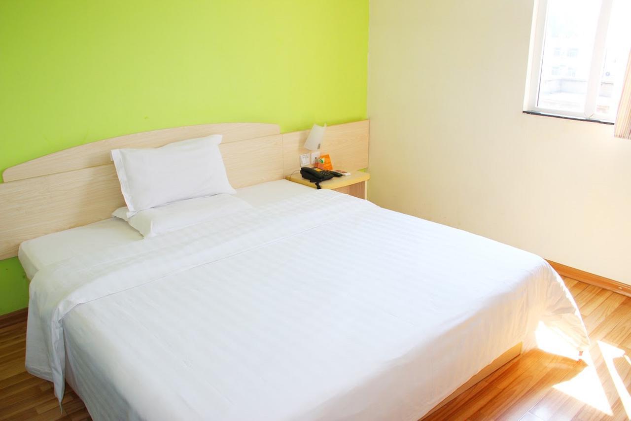 7Days Inn Deyang Wenmiao Square Esterno foto
